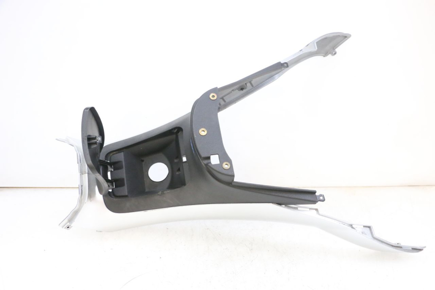 photo de OBUDOWA ZBIORNIKA PIAGGIO MP3 RL 250 (2006 - 2010) - Widok główny