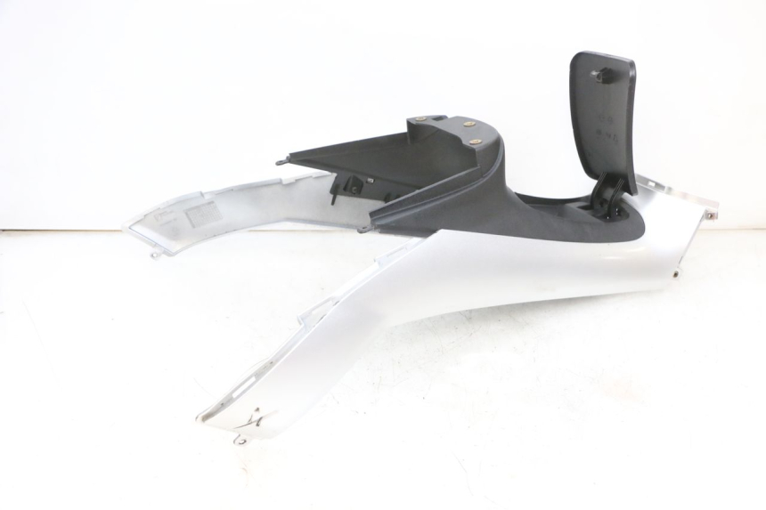 photo de OBUDOWA ZBIORNIKA PIAGGIO MP3 RL 250 (2006 - 2010) - Widok produktu