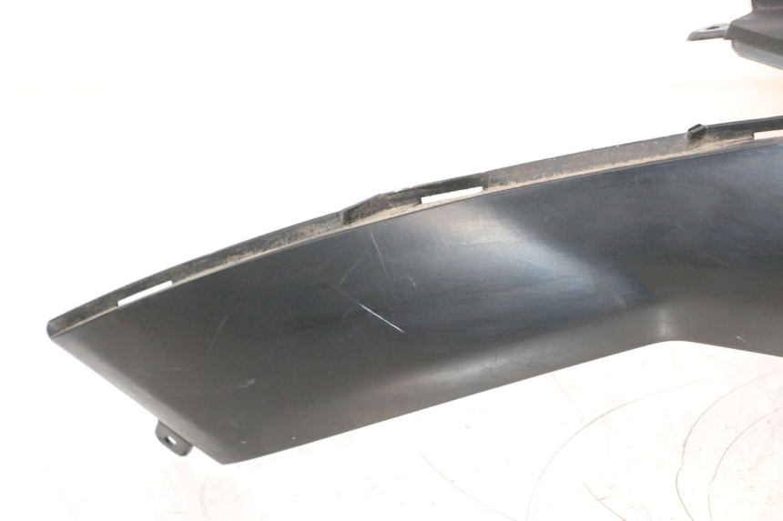 photo de OSŁONA ZBIORNIKA PIAGGIO MP3 500 (2011 - 2015) - Szczegóły charakterystyczne