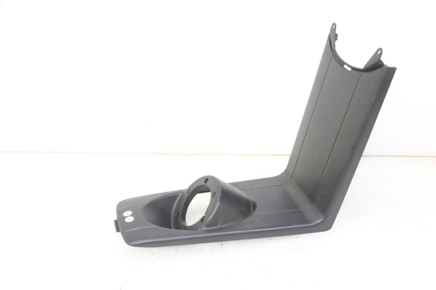 photo de OBUDOWA ZBIORNIKA PALIWA PIAGGIO NRG POWER PUREJET 50 (2018 - 2021) - Zbliżenie techniczne