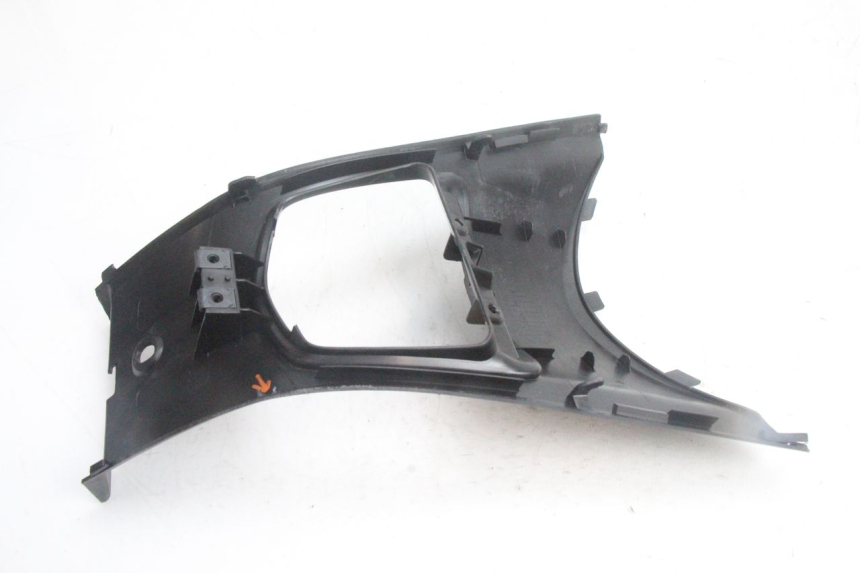 photo de OBUDOWA ZBIORNIKA HONDA PCX (JF28) 125 (2009 - 2011) - Zbliżenie techniczne