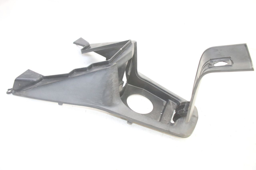 photo de OSŁONA ZBIORNIKA PEUGEOT SATELIS 250 (2006 - 2012) - Zoom stanu zużycia