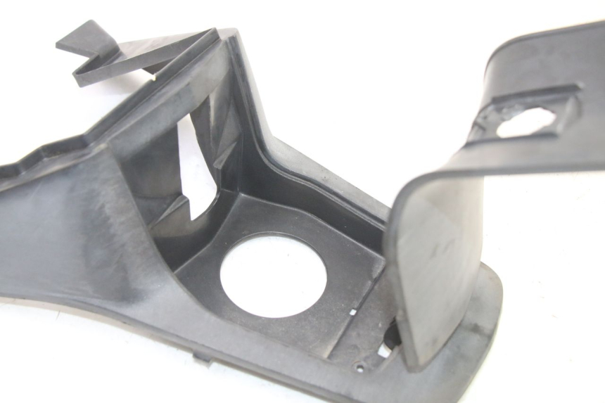 photo de OSŁONA ZBIORNIKA PEUGEOT SATELIS 250 (2006 - 2012) - Inny kąt widzenia