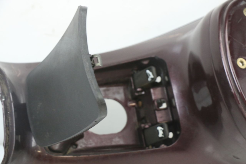 photo de OBUDOWA ZBIORNIKA PIAGGIO X8 125 (2004 - 2007) - Inny kąt widzenia