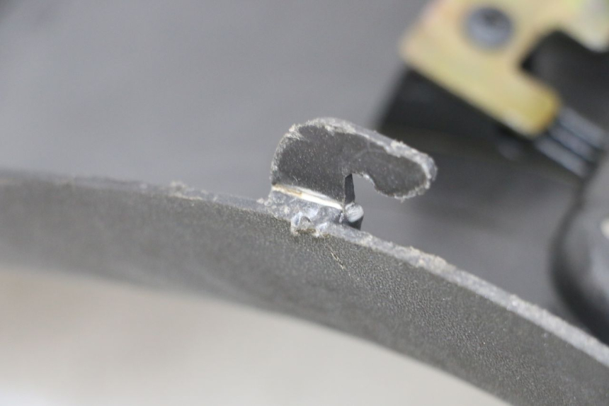 photo de OBUDOWA ZBIORNIKA PIAGGIO X9 125 (2000 - 2003) - Inny kąt widzenia