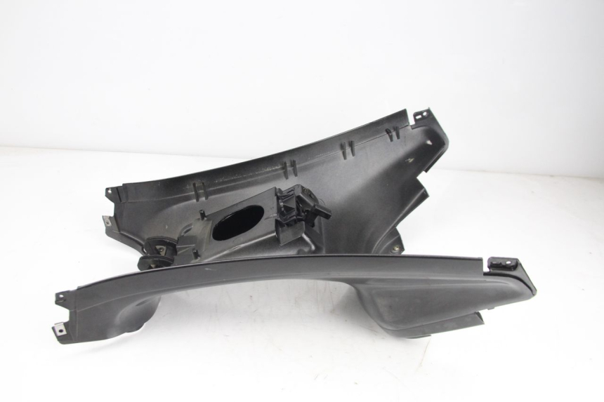 photo de OBUDOWA ZBIORNIKA PIAGGIO XEVO - X EVO 125 (2007 - 2017) - Punkty mocowania