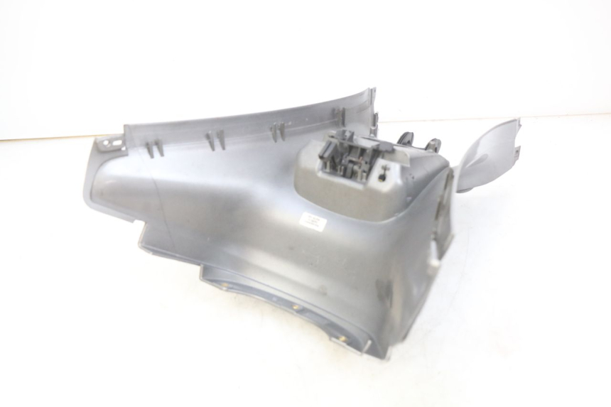 photo de OBUDOWA ZBIORNIKA PIAGGIO XEVO - X EVO 125 (2007 - 2017) - Zoom stanu zużycia