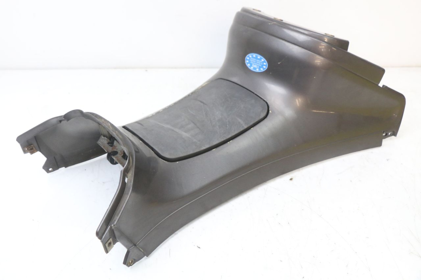 photo de OBUDOWA ZBIORNIKA PIAGGIO XEVO - X EVO 125 (2007 - 2017) - Zoom stanu zużycia