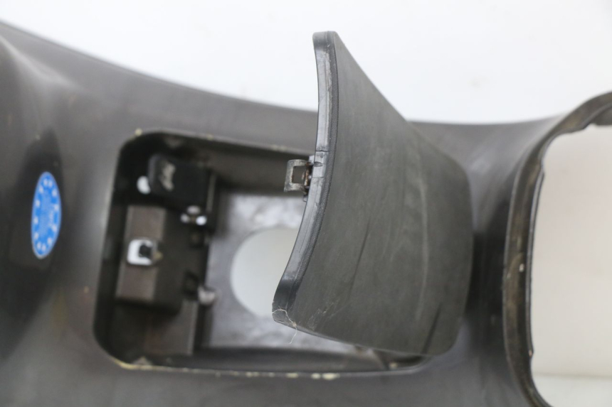 photo de OBUDOWA ZBIORNIKA PIAGGIO XEVO - X EVO 125 (2007 - 2017) - Widok ogólny