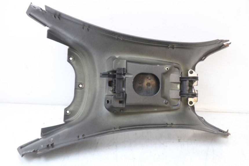 photo de OBUDOWA ZBIORNIKA PIAGGIO XEVO - X EVO 125 (2007 - 2017) - Stan powierzchni