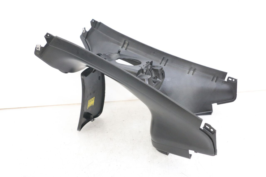 photo de OBUDOWA ZBIORNIKA PIAGGIO XEVO - X EVO 125 (2007 - 2017) - Zoom stanu zużycia