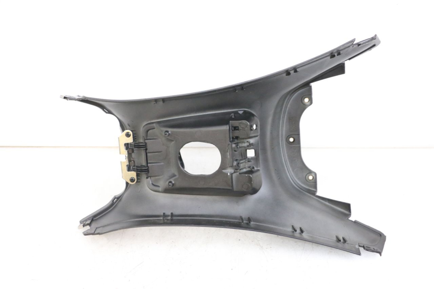 photo de OBUDOWA ZBIORNIKA PIAGGIO XEVO - X EVO 125 (2007 - 2017) - Inny kąt widzenia