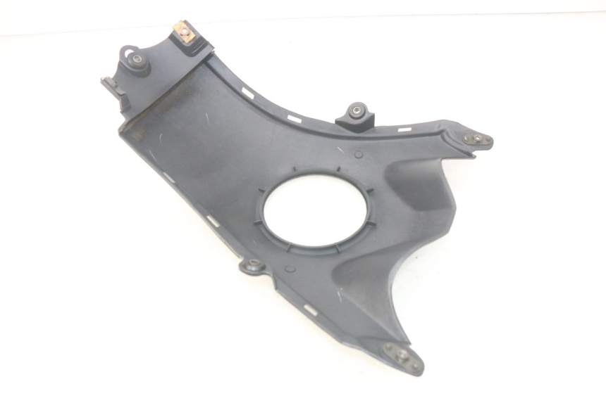 photo de OBUDOWA ZBIORNIKA SUZUKI XF FREEWIND 650 (1997 - 2003) - Szczegół części