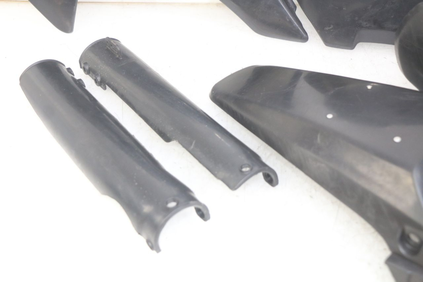 photo de PEŁNY ZESTAW OWIEWEK KAROSERYJNYCH ORION AGB37 CRF1 DIRT BIKE 125 (2013 - 2021) - Widok z bliska