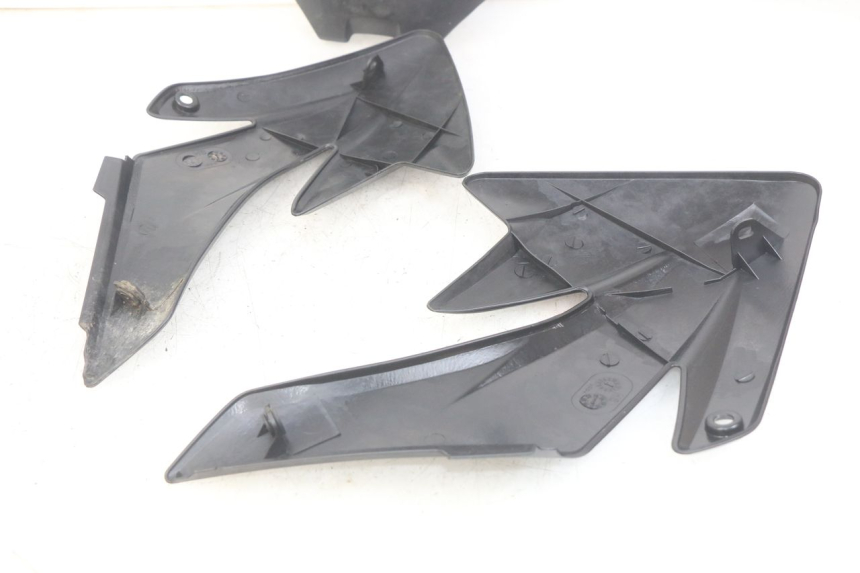 photo de PEŁNY ZESTAW OWIEWEK KAROSERYJNYCH ORION AGB37 CRF1 DIRT BIKE 125 (2013 - 2021) - Zoom stanu zużycia