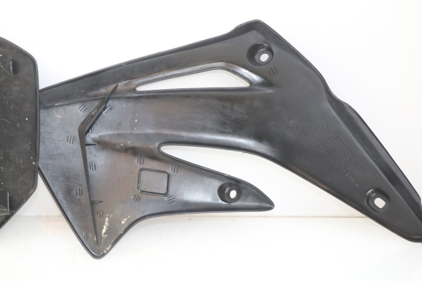 photo de PEŁNY ZESTAW OWIEWEK KAROSERYJNYCH HONDA CR 80 (2001 - 2003) - Zoom stanu zużycia