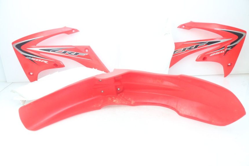 photo de PEŁNY ZESTAW OWIEWEK KAROSERYJNYCH HONDA CRF 250 (2013 - 2016) - Szczegóły charakterystyczne