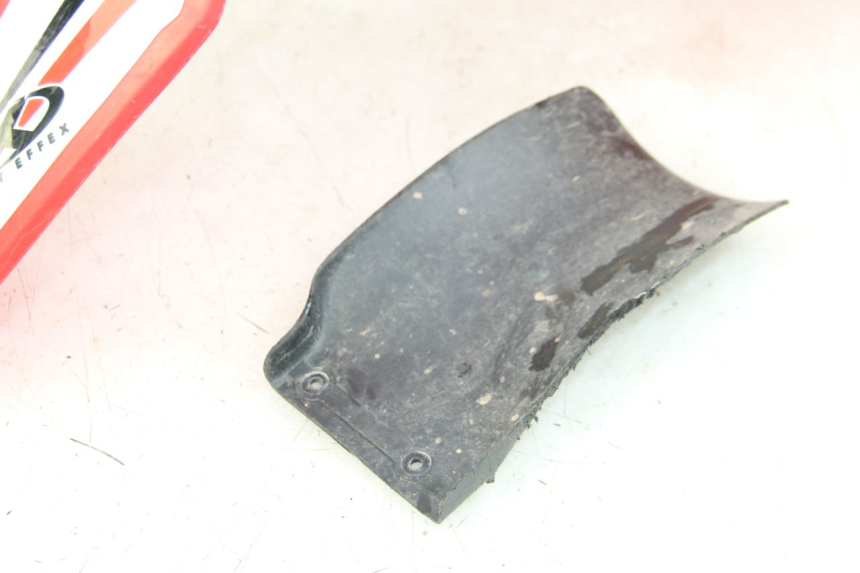 photo de PEŁNY ZESTAW OWIEWEK KAROSERYJNYCH HONDA CRF 250 (2010 - 2013) - Widok z bliska