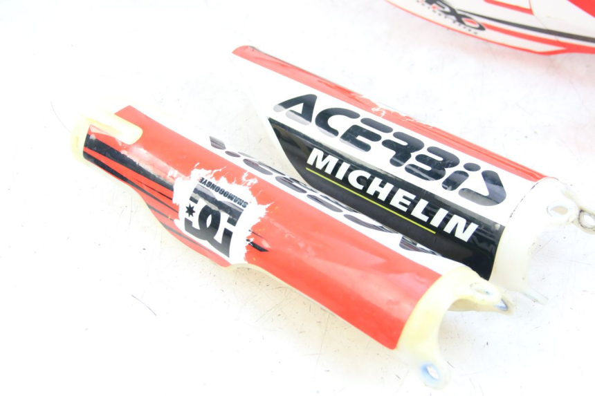 photo de PEŁNY ZESTAW OWIEWEK KAROSERYJNYCH HONDA CRF 250 (2010 - 2013) - Kontrola wizualna