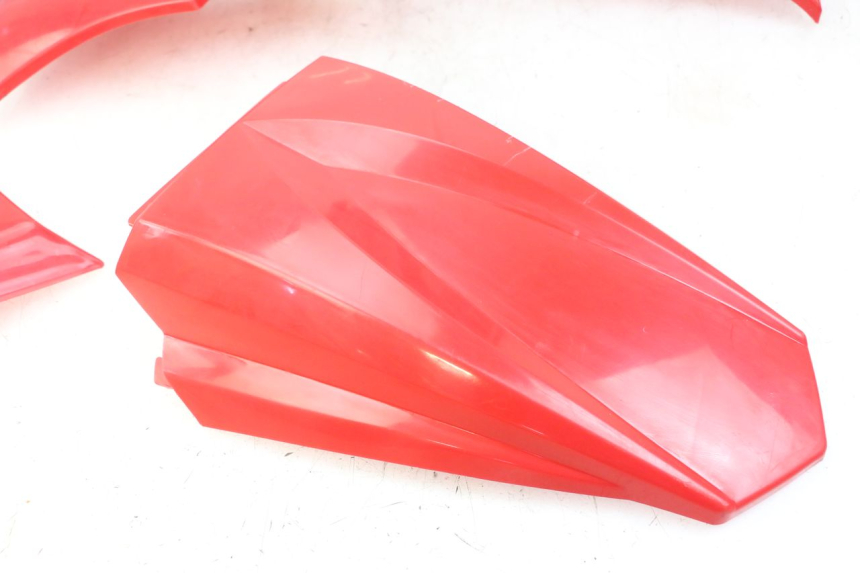 photo de PEŁNY ZESTAW OWIEWEK KAROSERYJNYCH DERBI SENDA R X-TREME 50 (2006 - 2010) - Struktura - zbliżenie