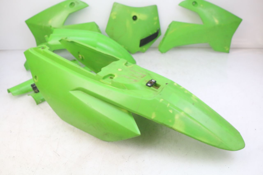 photo de KOMPLETNA OWIEWKA NADWOZIA APOLLO DIRT BIKE 125 (2010 - 2018) - Kontrola wizualna