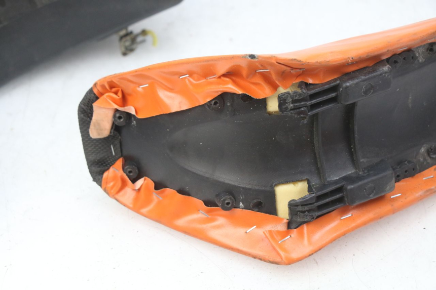 photo de PEŁNY ZESTAW OWIEWEK KAROSERYJNYCH CCR DIRT BIKE 110 - Szczegół części