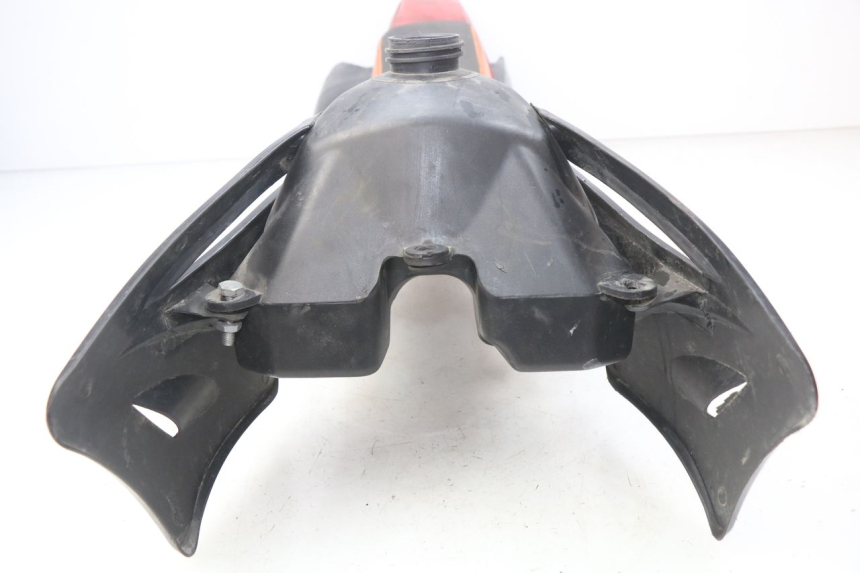 photo de PEŁNY ZESTAW OWIEWEK KAROSERYJNYCH CCR DIRT BIKE 110 - Zoom stanu zużycia