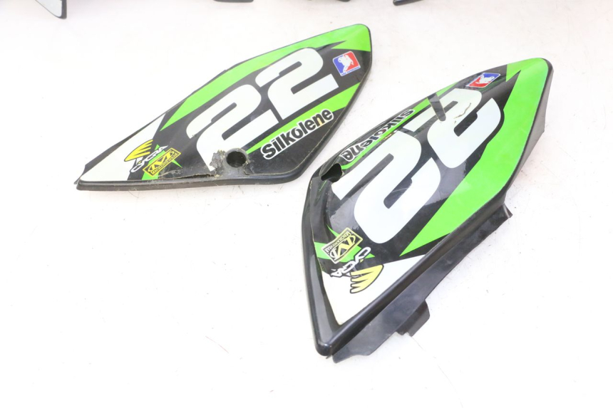 photo de PEŁNY ZESTAW OWIEWEK KAROSERYJNYCH PROBIKE DIRT 140 - Widok z bliska