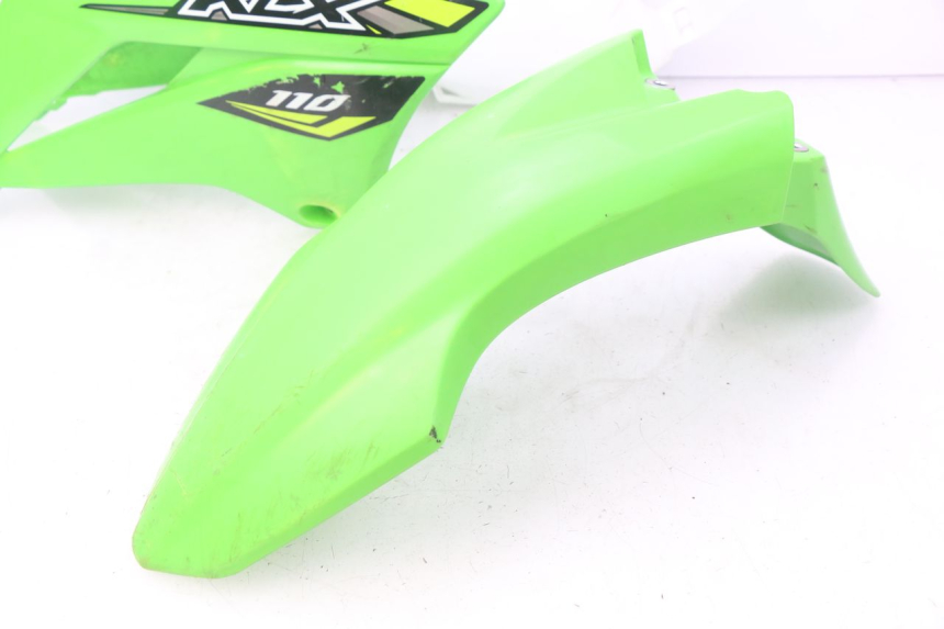 photo de PEŁNY ZESTAW OWIEWEK KAROSERYJNYCH KAWASAKI KLX 110 (2010 - 2022) - Alternatywny kąt