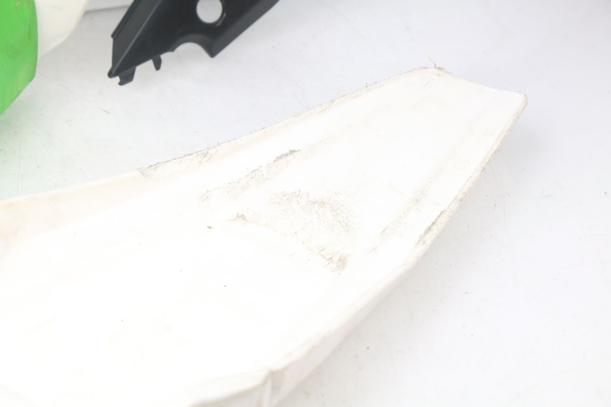 photo de PEŁNY ZESTAW OWIEWEK KAROSERII KAWASAKI KX F KXF 450 (2012 - 2015) - Zbliżenie komponentów