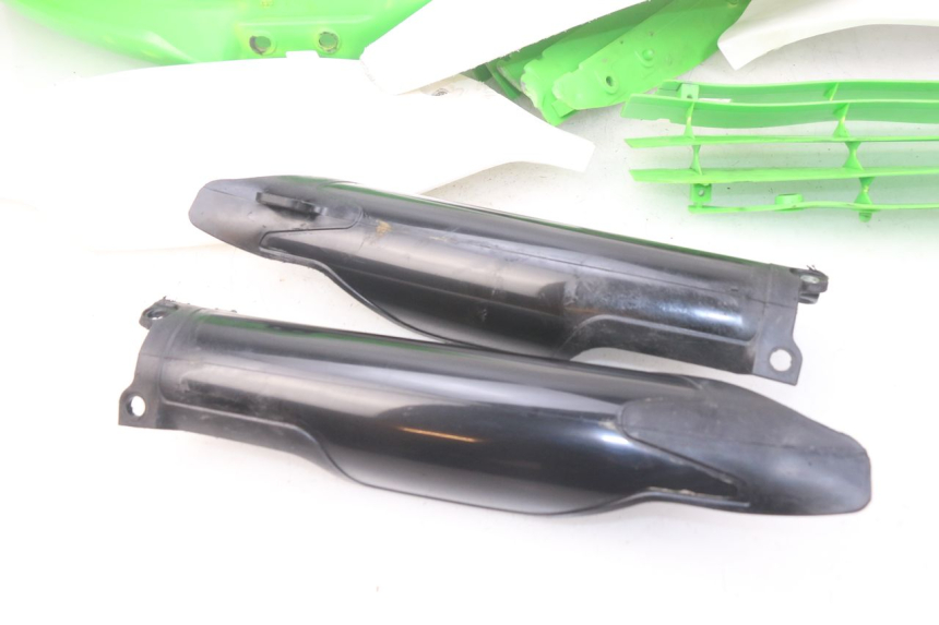 photo de PEŁNY ZESTAW OWIEWEK KAROSERII KAWASAKI KX F KXF 450 (2012 - 2015) - Zoom stanu zużycia
