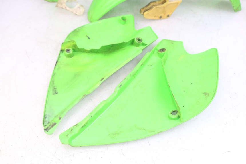 photo de PEŁNY ZESTAW OWIEWEK KAROSERYJNYCH KAWASAKI KX 85 (2001 - 2013) - Inny kąt widzenia