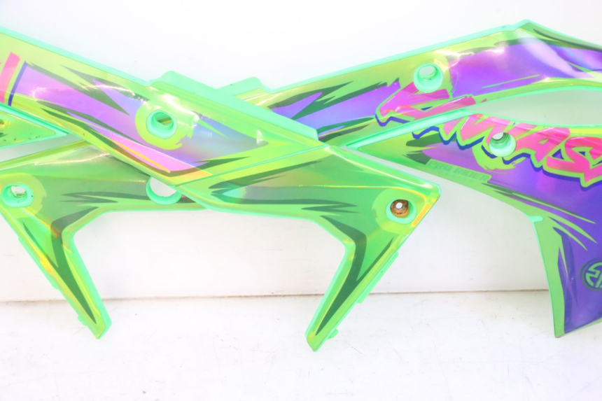 photo de PEŁNY ZESTAW OWIEWEK KAROSERYJNYCH KAWASAKI KXF KX-F 250 (2017 - 2019) - Alternatywny kąt