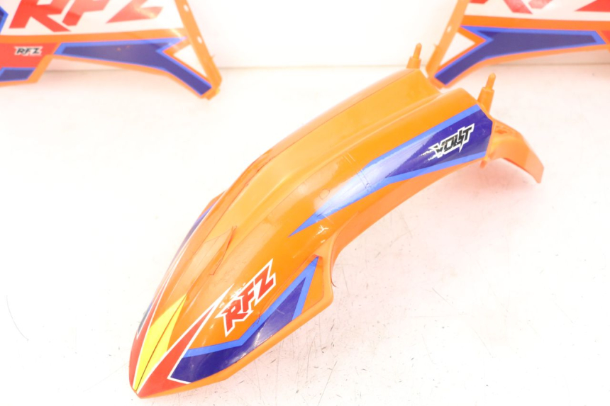 photo de PEŁNY ZESTAW OWIEWEK KAROSERII APOLLO RFZ 125 - Stan powierzchni