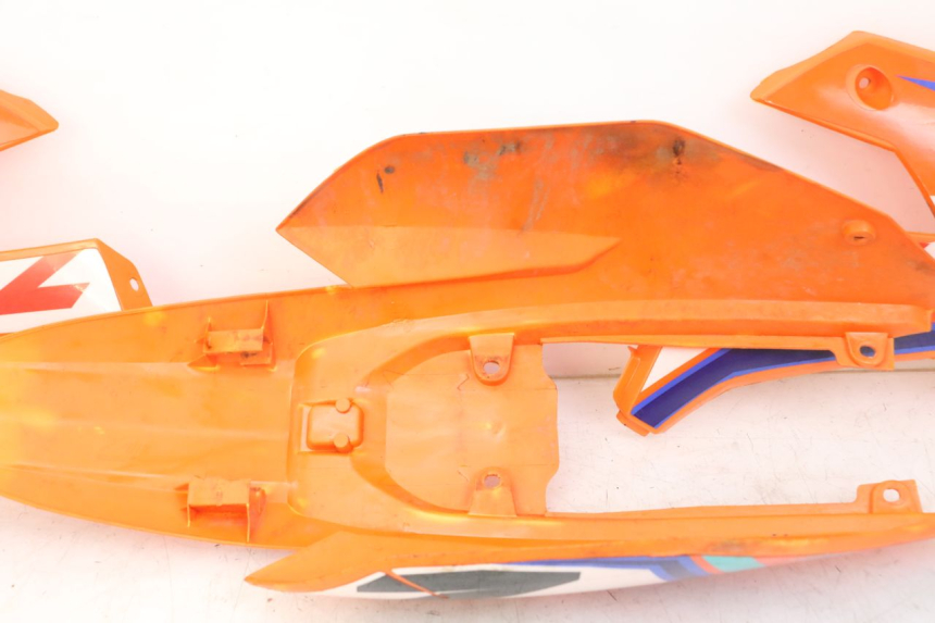 photo de PEŁNY ZESTAW OWIEWEK KAROSERII APOLLO RFZ 125 - Część sprawdzona