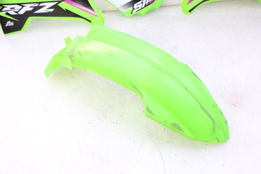 photo de PEŁNY ZESTAW OWIEWEK KAROSERII APOLLO RFZ 125 - Widok produktu