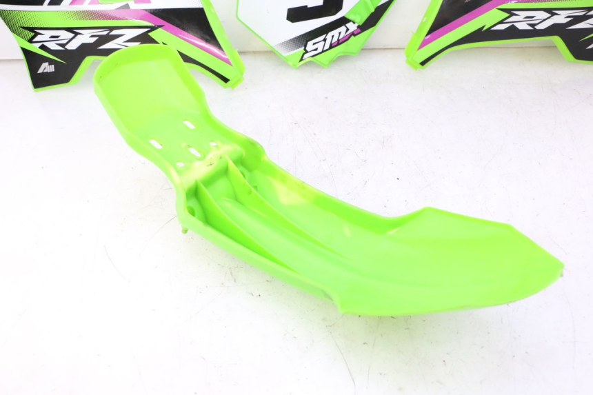 photo de PEŁNY ZESTAW OWIEWEK KAROSERII APOLLO RFZ 125 - Część sprawdzona