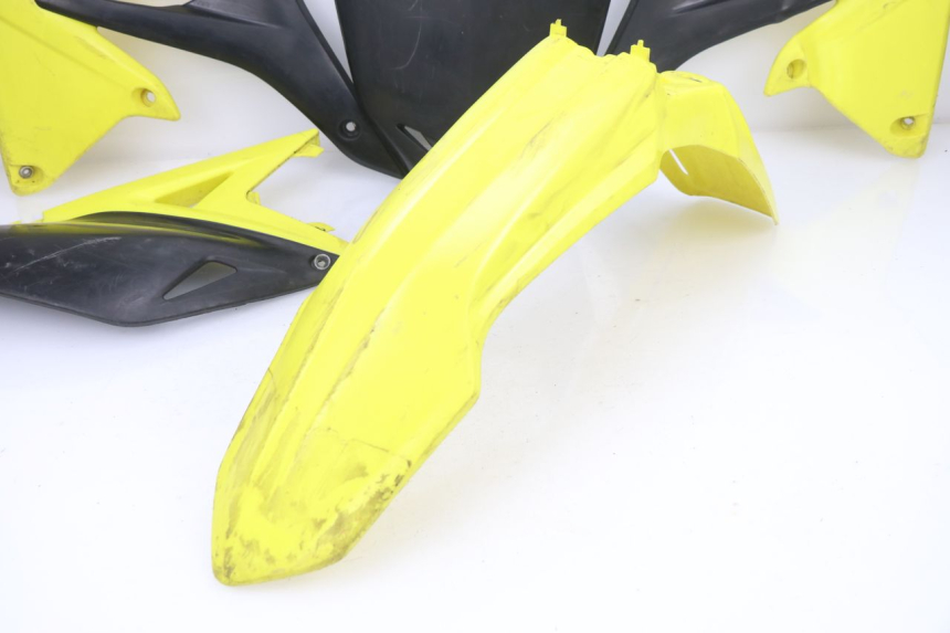 photo de PEŁNY ZESTAW OWIEWEK KAROSERII SUZUKI RM-Z RMZ 250 (2010 - 2016) - Widok z bliska