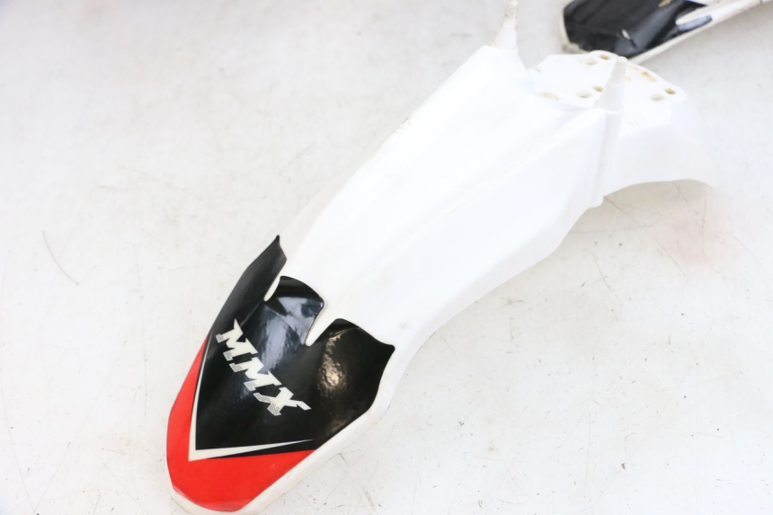 photo de KOMPLETNA OWIEWKA NADWOZIA MINI MX SX 125 - Widok z bliska