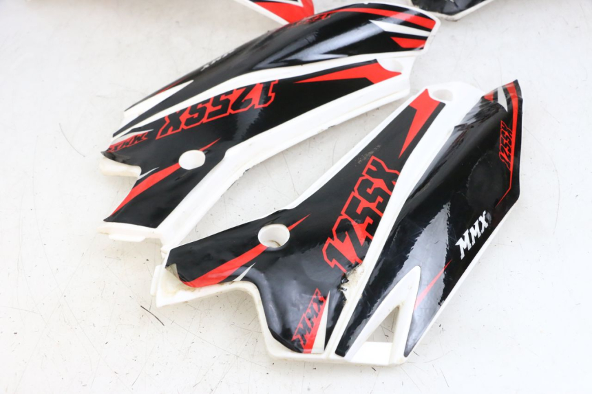 photo de KOMPLETNA OWIEWKA NADWOZIA MINI MX SX 125 - Zoom jakości