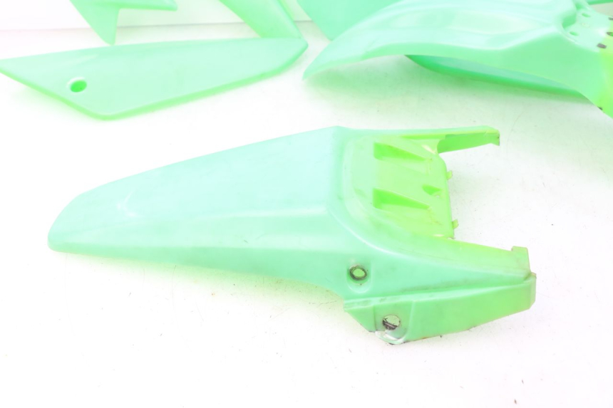 photo de PEŁNY ZESTAW OWIEWEK KAROSERYJNYCH NITRO MOTORS THUNDER 125 - Szczegóły charakterystyczne