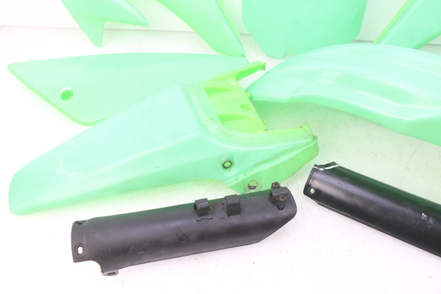 photo de PEŁNY ZESTAW OWIEWEK KAROSERYJNYCH NITRO MOTORS THUNDER 125 - Struktura - zbliżenie