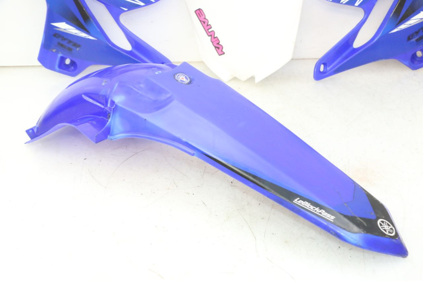 photo de PEŁNY ZESTAW OWIEWEK KAROSERII YAMAHA YZ 125 (1998 - 2005) - Zoom stanu zużycia