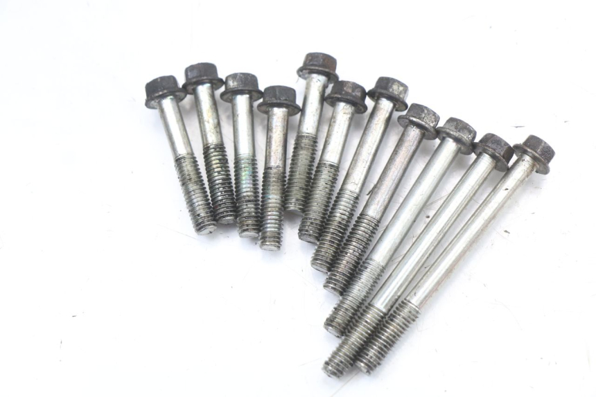 photo de OBUDOWA ZAPŁONU SUZUKI BURGMAN 125 (2007 - 2014) - Punkty mocowania