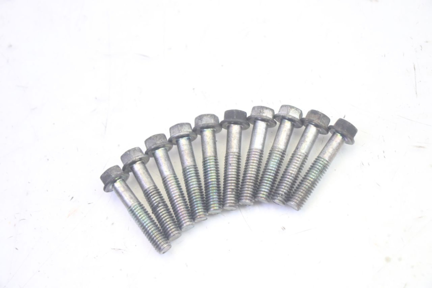 photo de OBUDOWA ZAPŁONU SUZUKI BURGMAN EXECUTIVE ABS 650 (2006 - 2012) - Zbliżenie techniczne