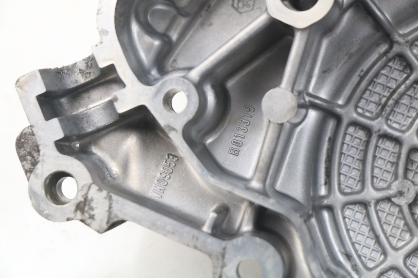 photo de OBUDOWA ZAPŁONU PIAGGIO FLY IE 125 (2012 - 2017) - Zoom stanu zużycia