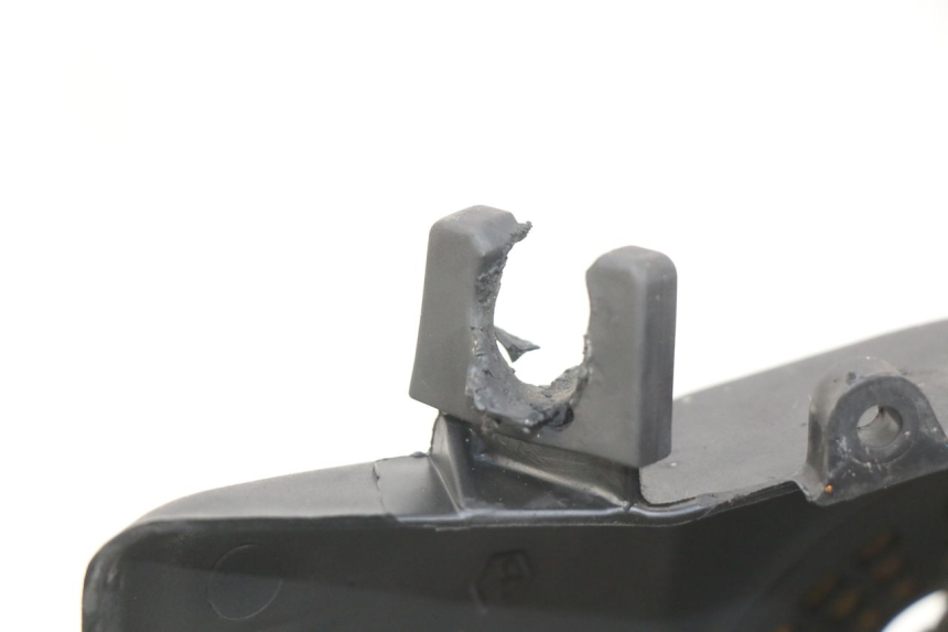 photo de OBUDOWA ZAPŁONU PIAGGIO VESPA PRIMAVERA 2T 50 (2013 - 2018) - Zoom stanu zużycia