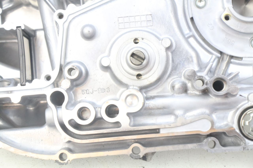 photo de OBUDOWA ZAPŁONU YAMAHA XP T-MAX TMAX ABS 530 (2012 - 2015) - Zbliżenie techniczne