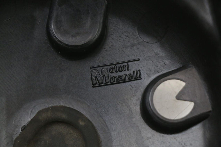 photo de OBUDOWA ZAPŁONU YAMAHA YP MAJESTY 125 (2002 - 2006) - Stan powierzchni