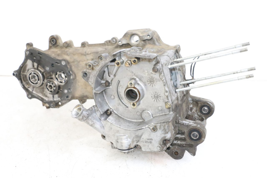 photo de Karter dolny silnika KYMCO AGILITY 4T 50 (2005 - 2018) - Zbliżenie komponentów